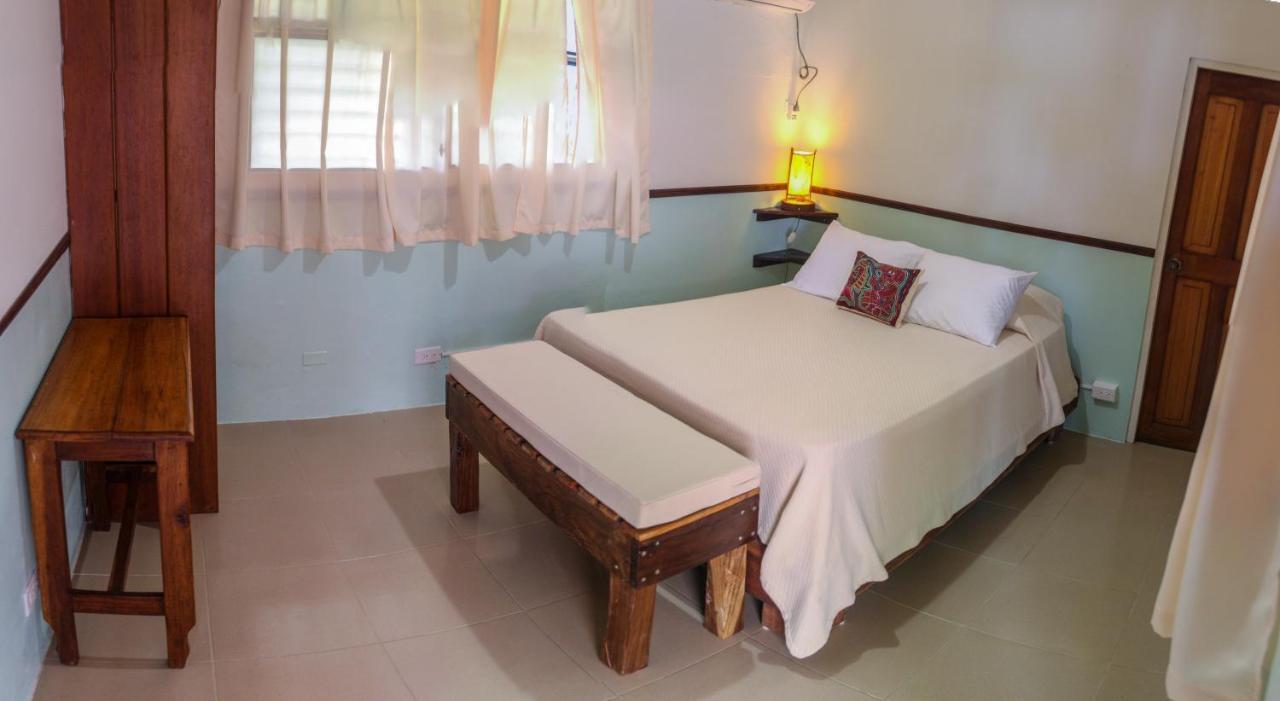 Dona Mara Gastro Hotel Bocas del Toro Eksteriør bilde