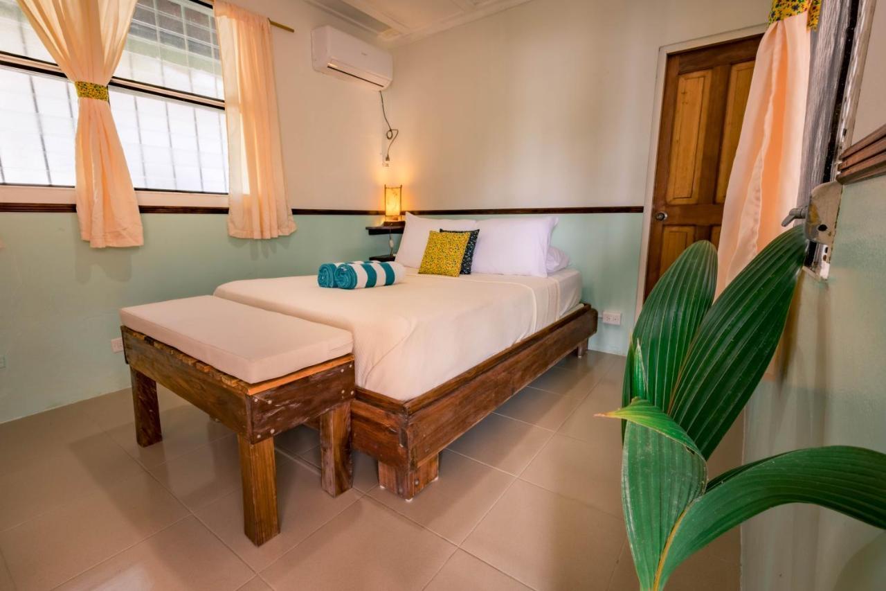 Dona Mara Gastro Hotel Bocas del Toro Eksteriør bilde